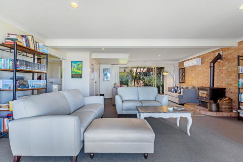 Foreshore Drive, 123, Sandranch - Accommodation Cairns 3
