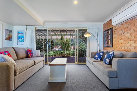 Foreshore Drive, 123, Sandranch - Accommodation Cairns 6