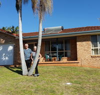 Twin Palms Holiday House at Lighthouse - Accommodation Cairns