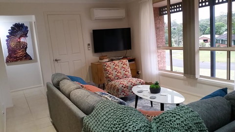 Twin Palms Holiday House At Lighthouse - Accommodation Cairns 3