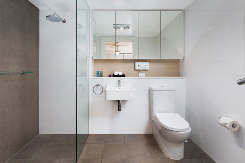 Hamilton Executive Apartments - Accommodation Cairns 19