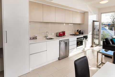 Hamilton Executive Apartments - Accommodation Cairns 40