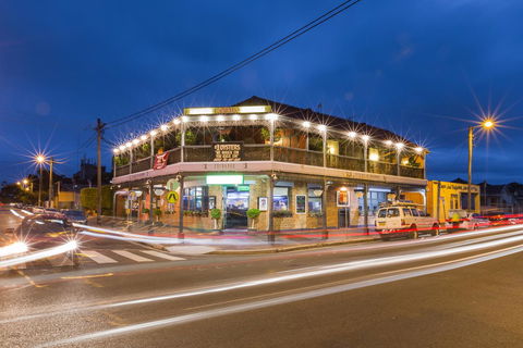 Hamilton Executive Apartments - Accommodation Cairns 17