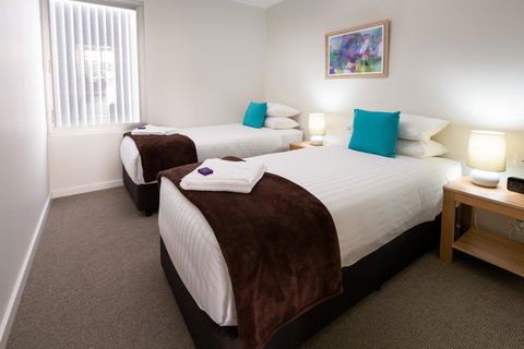 Hamilton Executive Apartments - Accommodation Cairns 7