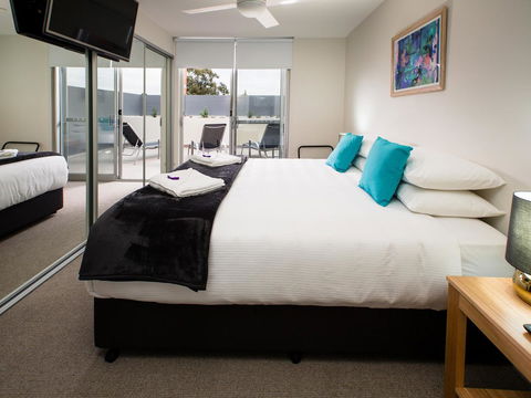 Hamilton Executive Apartments - Accommodation Cairns 32