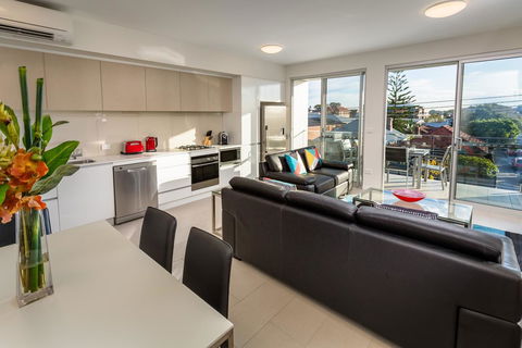 Hamilton Executive Apartments - Accommodation Cairns 25