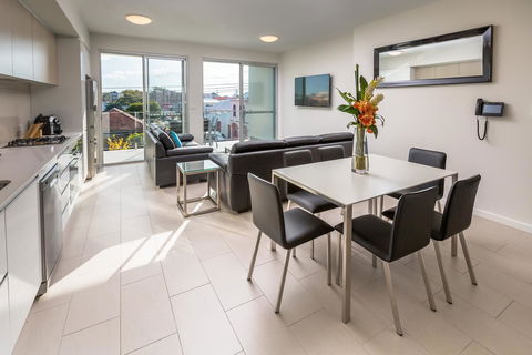 Hamilton Executive Apartments - Accommodation Cairns 41