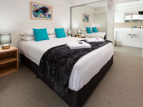 Hamilton Executive Apartments - Accommodation Cairns 13