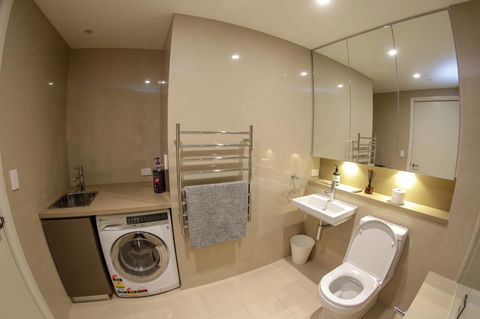 Olympic Park Sunshine 2 Bedrooms Apts With Private Parking - Accommodation Cairns 16