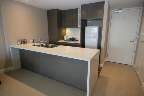 Olympic Park Sunshine 2 Bedrooms Apts With Private Parking - Accommodation Cairns 9