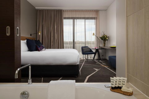 Rydges Campbelltown - Accommodation Cairns 14