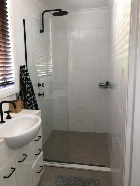 Chanticleer Gardens Barn Cottage With A Pool - Accommodation Cairns 24