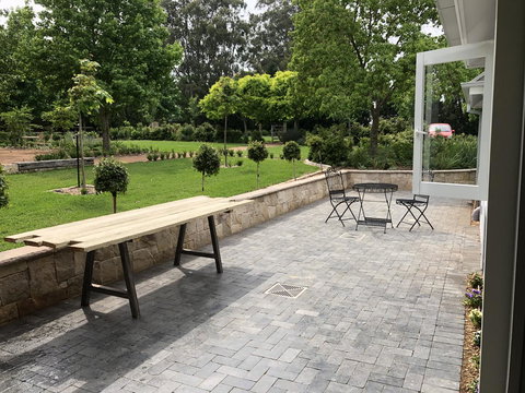 Chanticleer Gardens Barn Cottage With A Pool - Accommodation Cairns 26