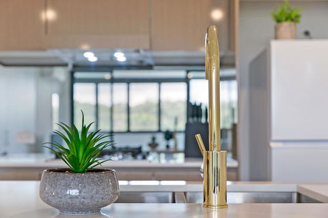 Stylish And Neat Two Bed Apartment In Wentworth Point - Accommodation Cairns 2