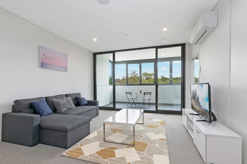 Stylish And Neat Two Bed Apartment In Wentworth Point - Accommodation Cairns 0