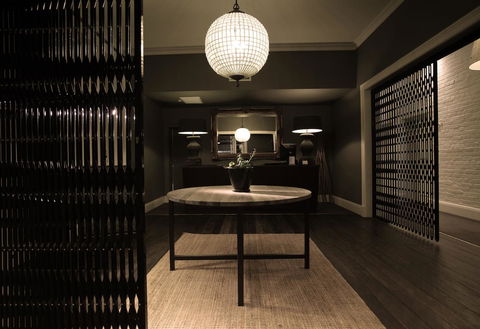 Perry Street Hotel - Accommodation Cairns 1