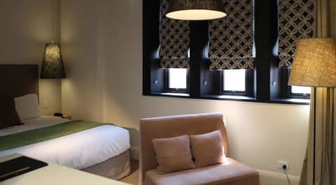 Perry Street Hotel - Accommodation Cairns 2