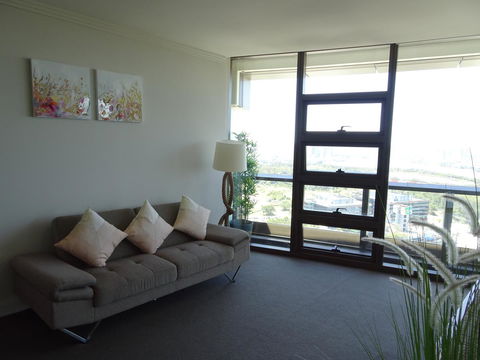 Sydney Olympic Park Apartment - Accommodation Cairns 4