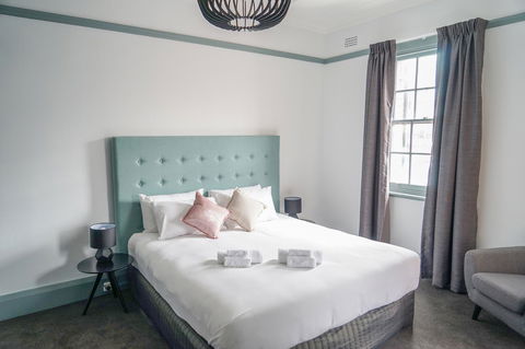 Oasis On Beamish Hotel - Accommodation Cairns 0