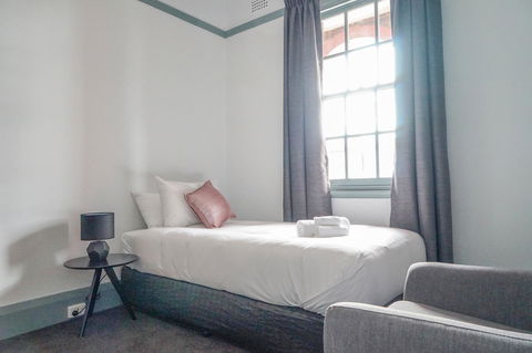 Oasis On Beamish Hotel - Accommodation Cairns 9