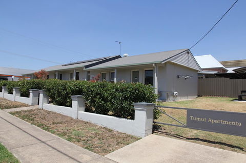 Tumut Apartments - Accommodation Cairns 14
