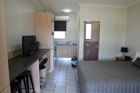 Tumut Apartments - Accommodation Cairns 2