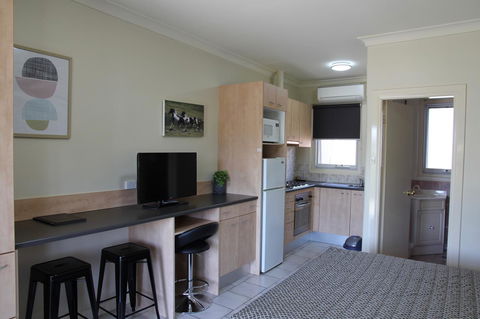 Tumut Apartments - Accommodation Cairns 8
