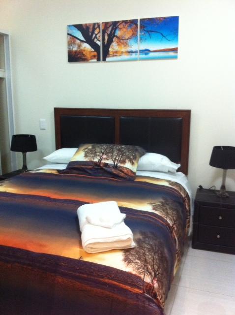 Nomikis\'On The Avenue - Accommodation Cairns 13