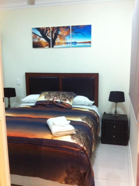 Nomikis\'On The Avenue - Accommodation Cairns 21