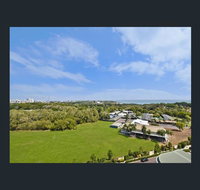 Nomikis'On The Avenue - Accommodation Cairns