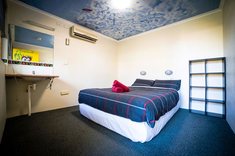 Jump Inn Alice Budget Accommodation - Accommodation Cairns 9