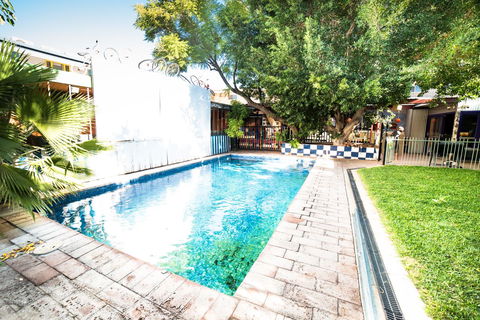 Jump Inn Alice Budget Accommodation - Accommodation Cairns 1