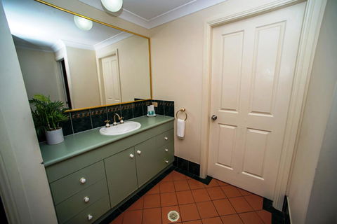 Beaches Serviced Apartments - Accommodation Cairns 32