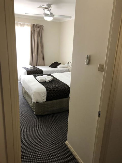 Beaches Serviced Apartments - Accommodation Cairns 4