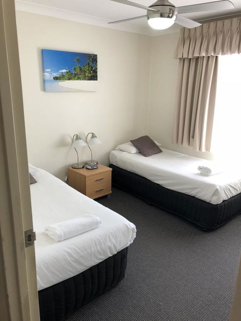 Beaches Serviced Apartments - Accommodation Cairns 13