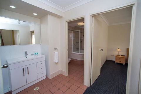 Beaches Serviced Apartments - Accommodation Cairns 18