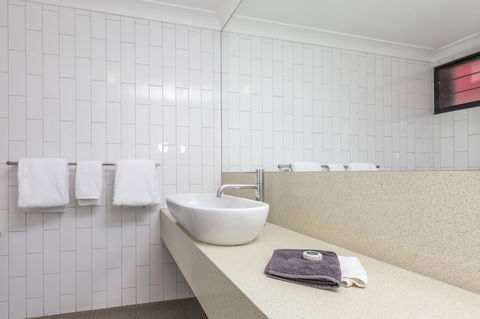 Discovery Resorts - Kings Canyon - Accommodation Cairns 26