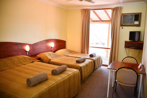 Erldunda Desert Oaks Resort - Accommodation Cairns 37