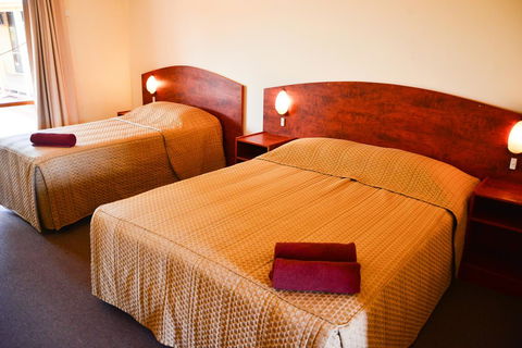 Erldunda Desert Oaks Resort - Accommodation Cairns 33