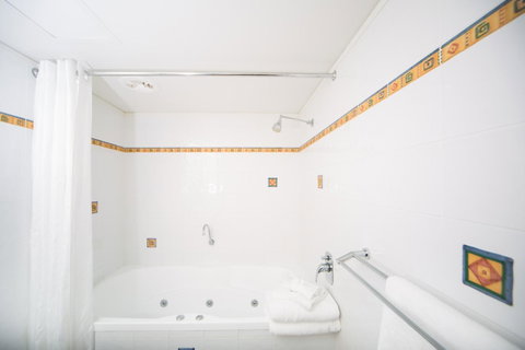 Corrigans Cove - Accommodation Cairns 9