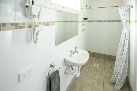 Glen Helen Lodge - Accommodation Cairns 14