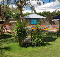 Alice's Secret Travellers Inn - Accommodation Cairns