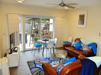 Book Griffith Accommodation Vacations Accommodation Cairns Accommodation Cairns