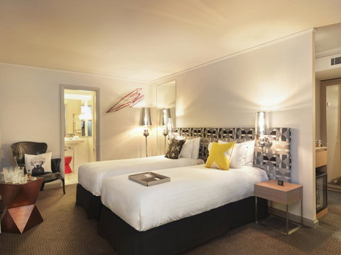QT Canberra - Accommodation Cairns 23