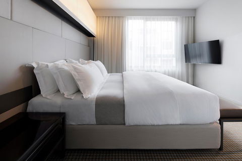 Hotel Realm - Accommodation Cairns 11