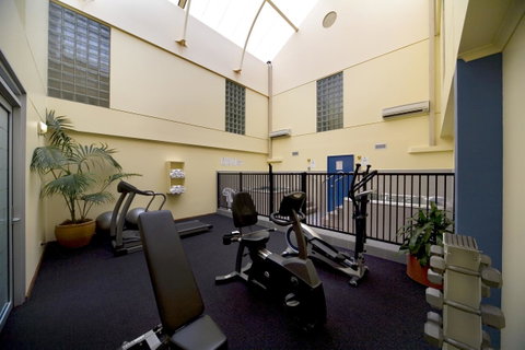 Madison Capital Executive Apartments - Accommodation Cairns 6