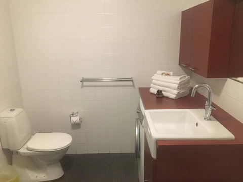 Lennox Holiday Apartments - Accommodation Cairns 30