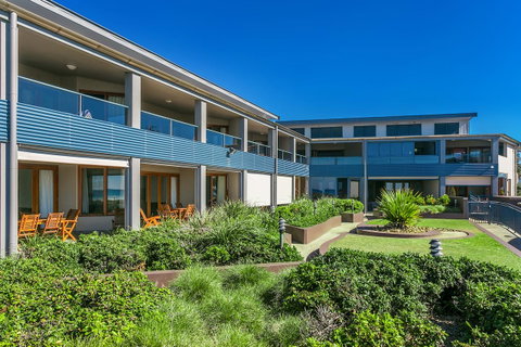 Lennox Holiday Apartments - Accommodation Cairns 38