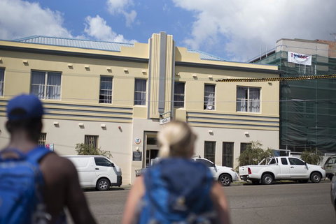 Bondi Beachside Inn - Accommodation Cairns 0