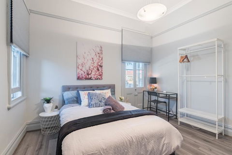 Boutique Private Rm Situated In The Heart Of Burwood2 - Accommodation Cairns 0